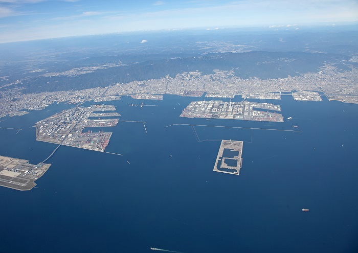 神戸港 上空より